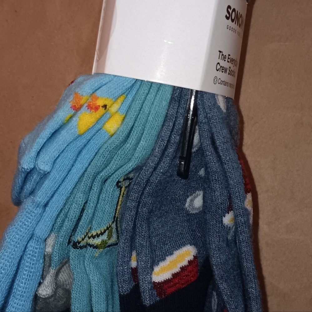 Crew Socks - Picture 7 of 8